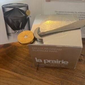 la prairie cellular cream platinum rare and spatula